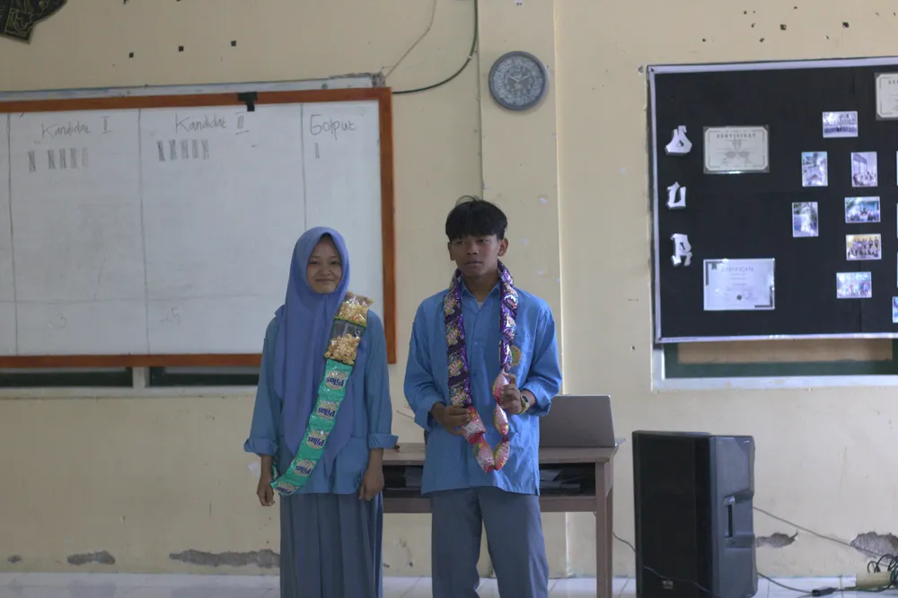 Pasangan kandidat Ketua dan Wakil Ketua OSIS setelah mengikuti rangkaian kampanye